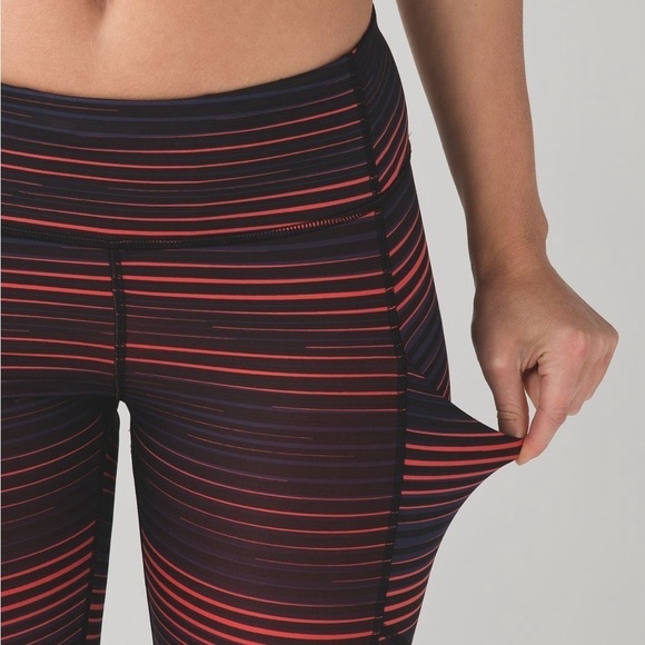 Lululemon Speed Tight IV Twisted Dune Alarming Black - Size 6 - Picture 4 of 15